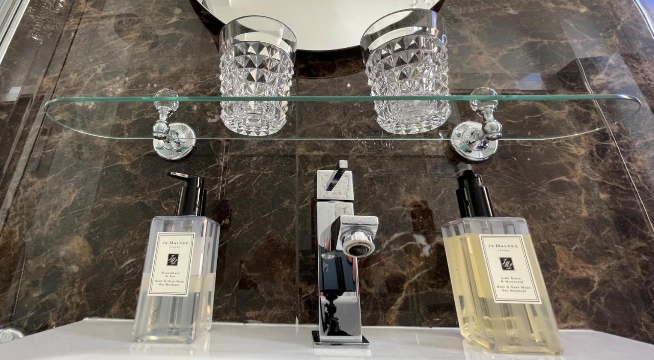 King Plaza 3* Rom